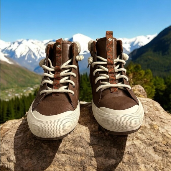 Sperry Pier Wave Storm Tumbled Sneaker Boot. - Picture 4 of 11